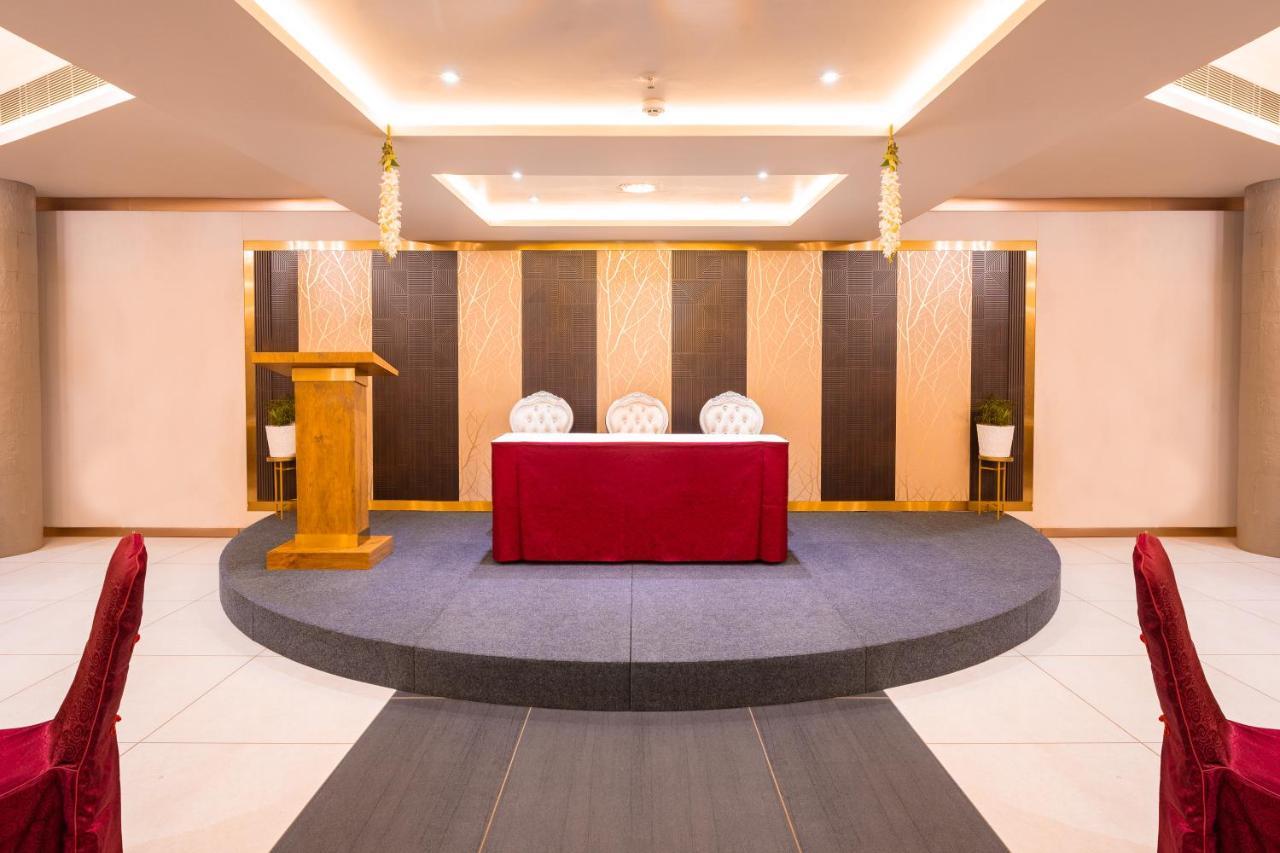 Marine Inn Hotel Kochi エクステリア 写真