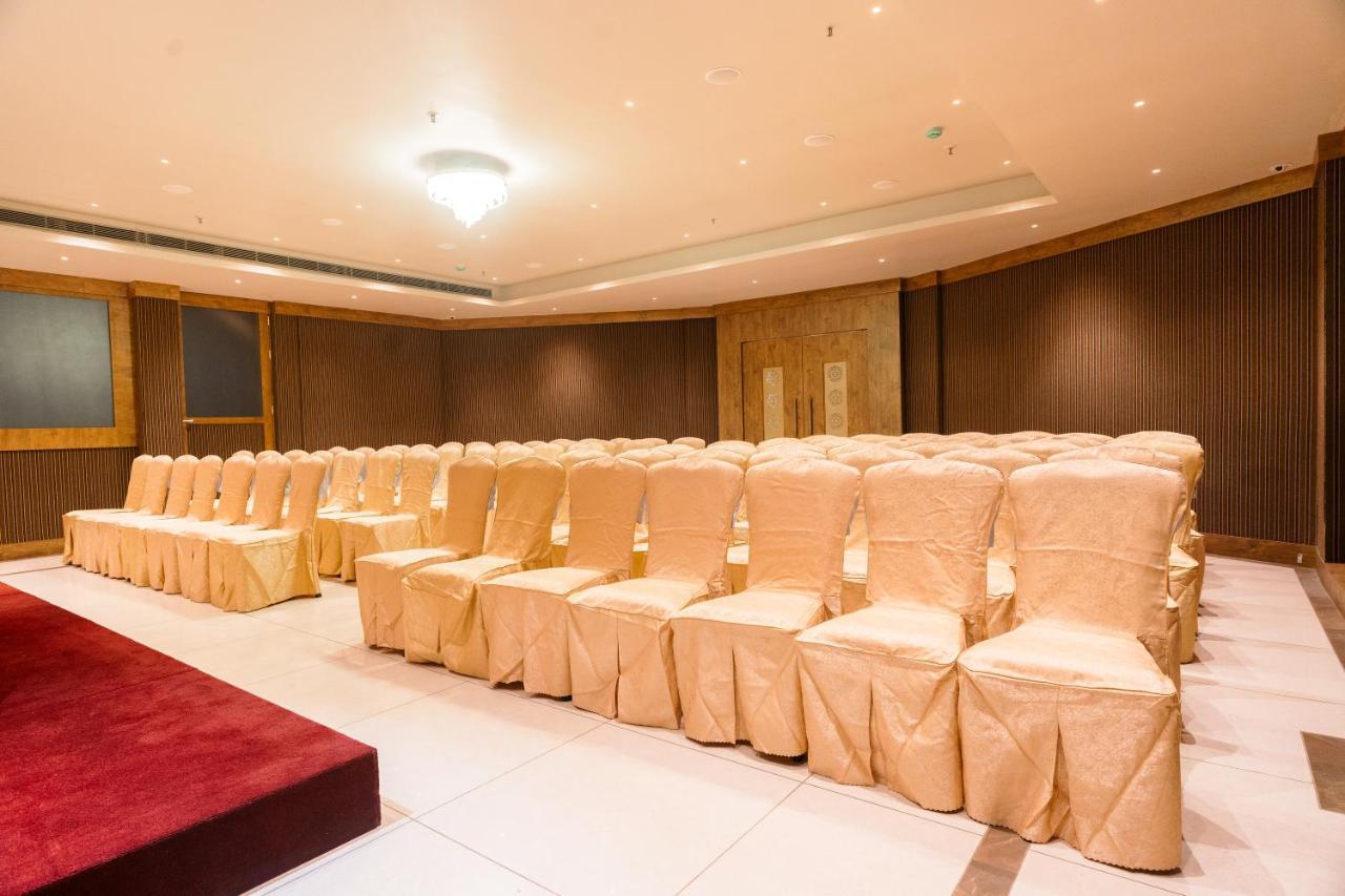 Marine Inn Hotel Kochi エクステリア 写真