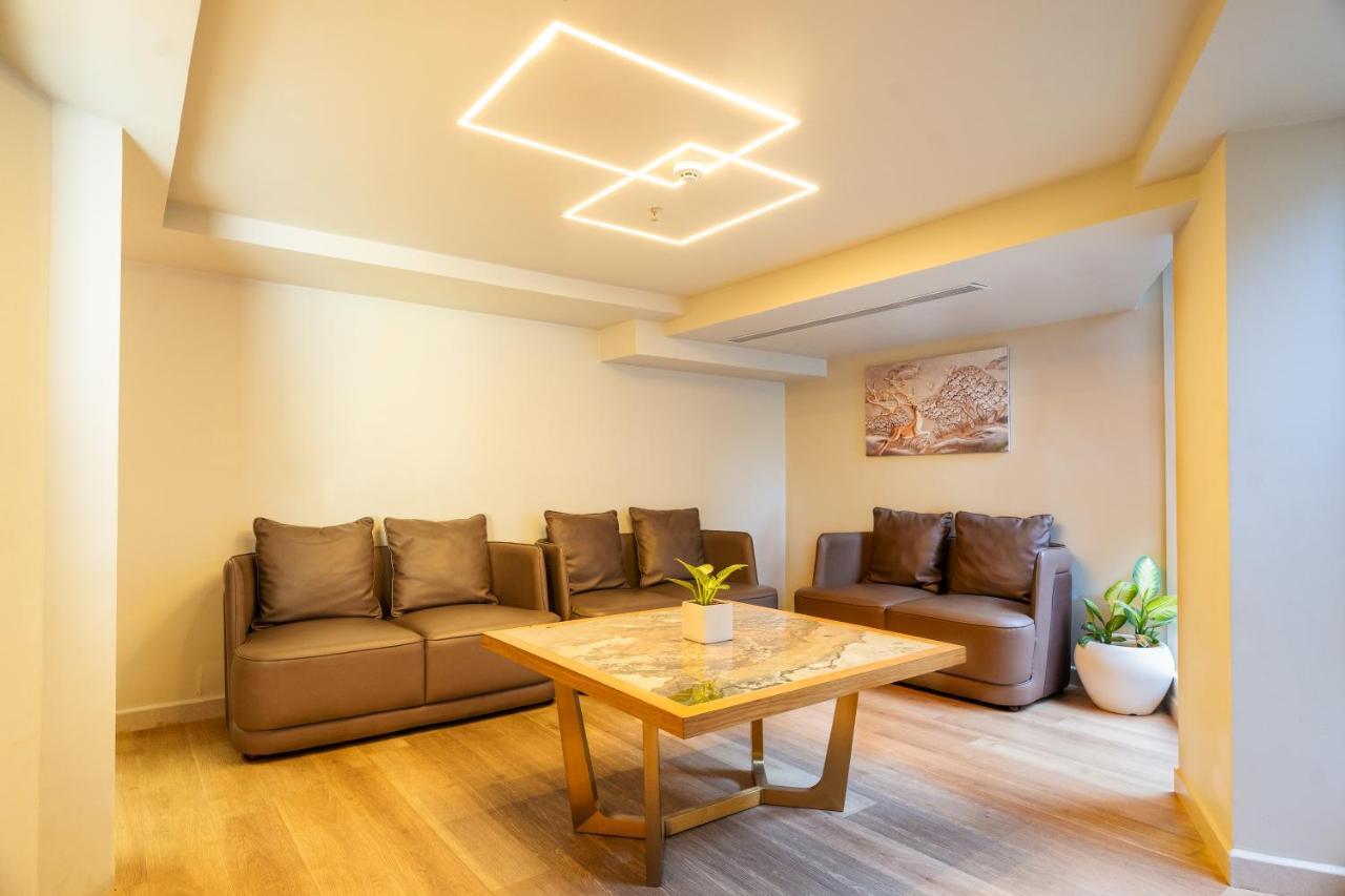 Marine Inn Hotel Kochi エクステリア 写真